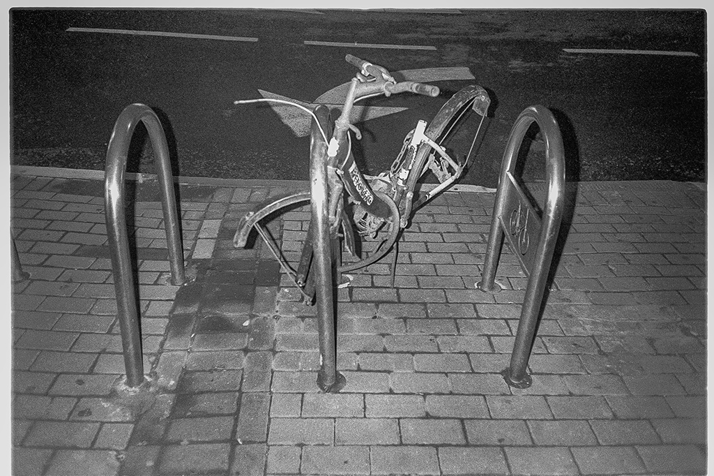Silver halide - Olympus XA4 , Ilford HP5  @ ISO400 DEV: DEV Ultrafin 1:20