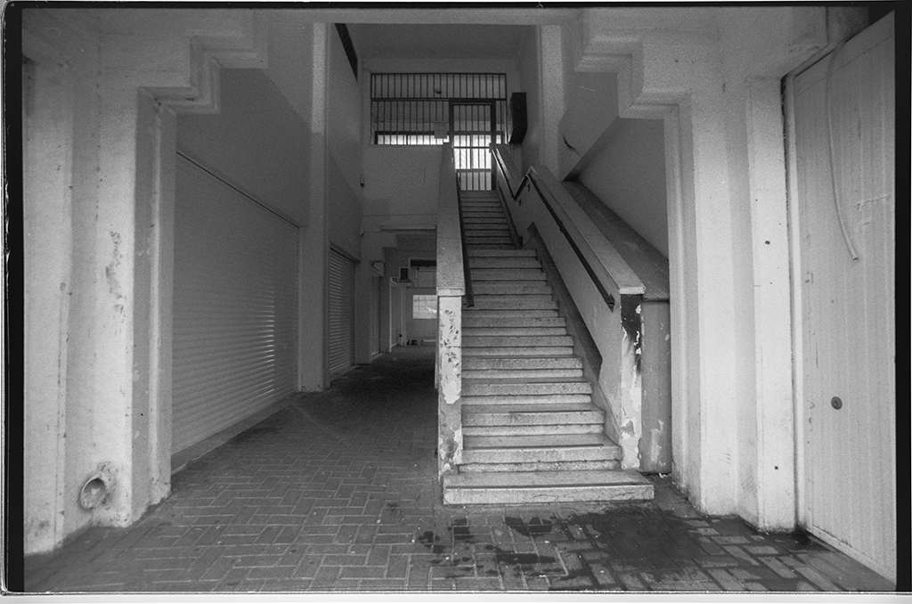 Silver halide -Canon eos300, Vivitar Series 1 19-35mm , FomaPan 200  @ ISO100 DEV:FOMADON LQN 1:10