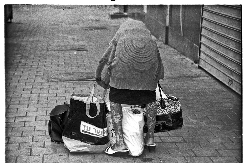 Silver halide - Canon eos300 EF 28-105mm ,Ilford HP5  @ ISO320 DEV:Tetenal Ultrafin 1:20