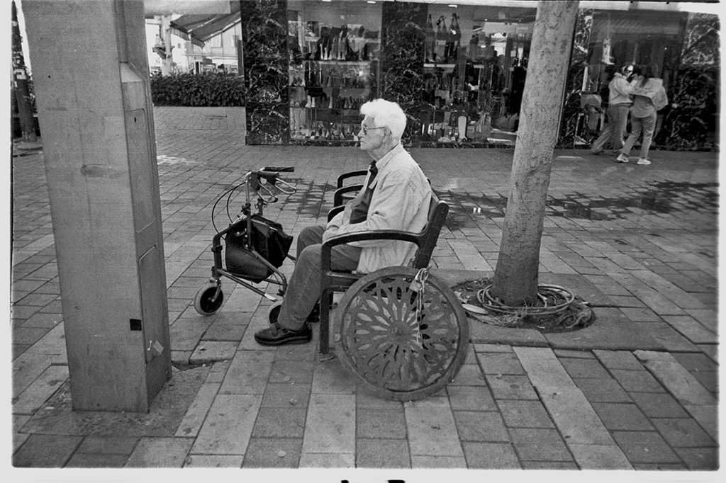 Silver halide -Olympus XA4 , Ilford HP5  @ ISO400 DEV:Tetenal Ultrafin 1:20
